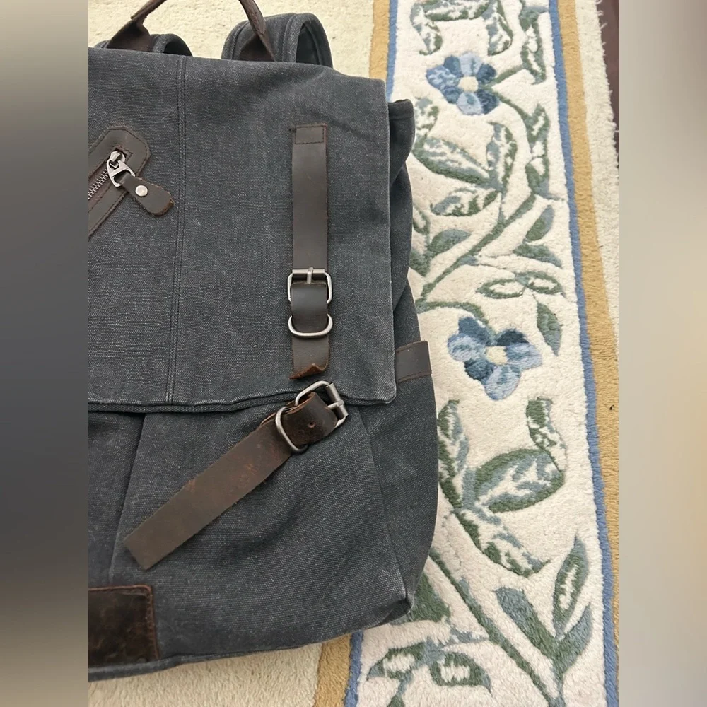 Steampunk/Retro/Vintage Inspired Classic Minimalist Inspired Grey/Black Backpack